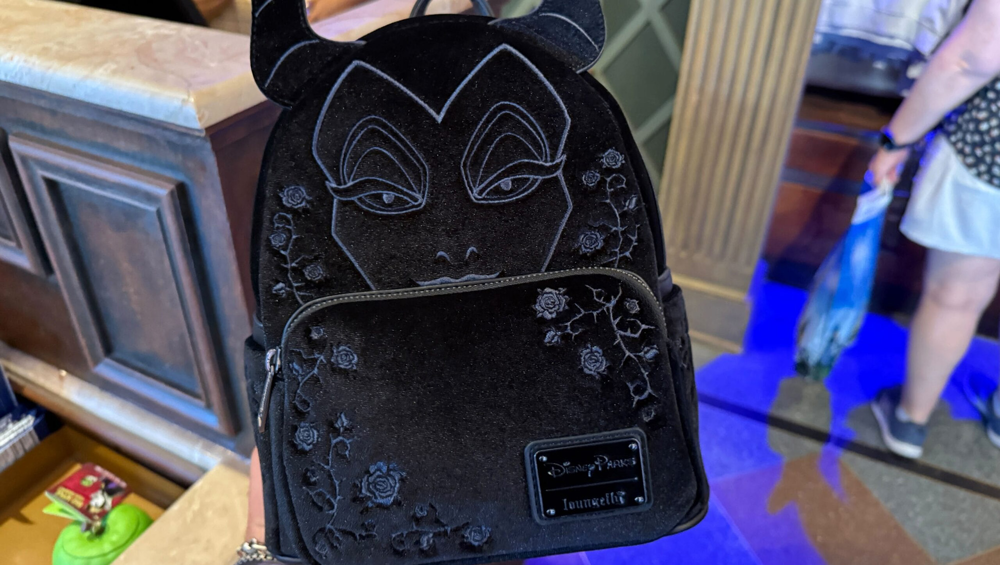 Loungefly -Loungefly 1